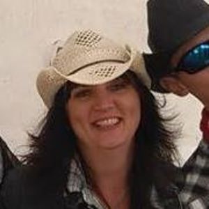 Meet your Posher, Dena